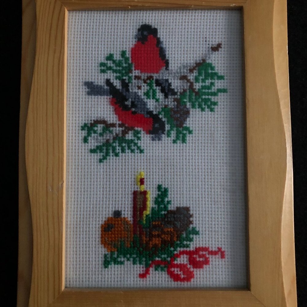 Small cross stitch embroidery w wooden frame birds candle holiday  small decor